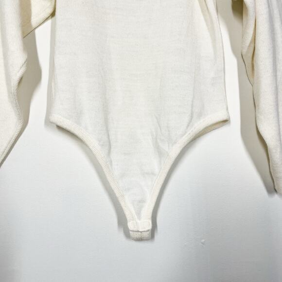 ASOS Women’s Long Sleeves Knit White Bodysuit Sz 2 Scoop Neck Front/Back - Picture 3 of 9